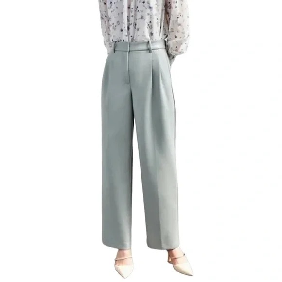 Light green leather effortless pant, Aritzia - Picture 1 of 3
